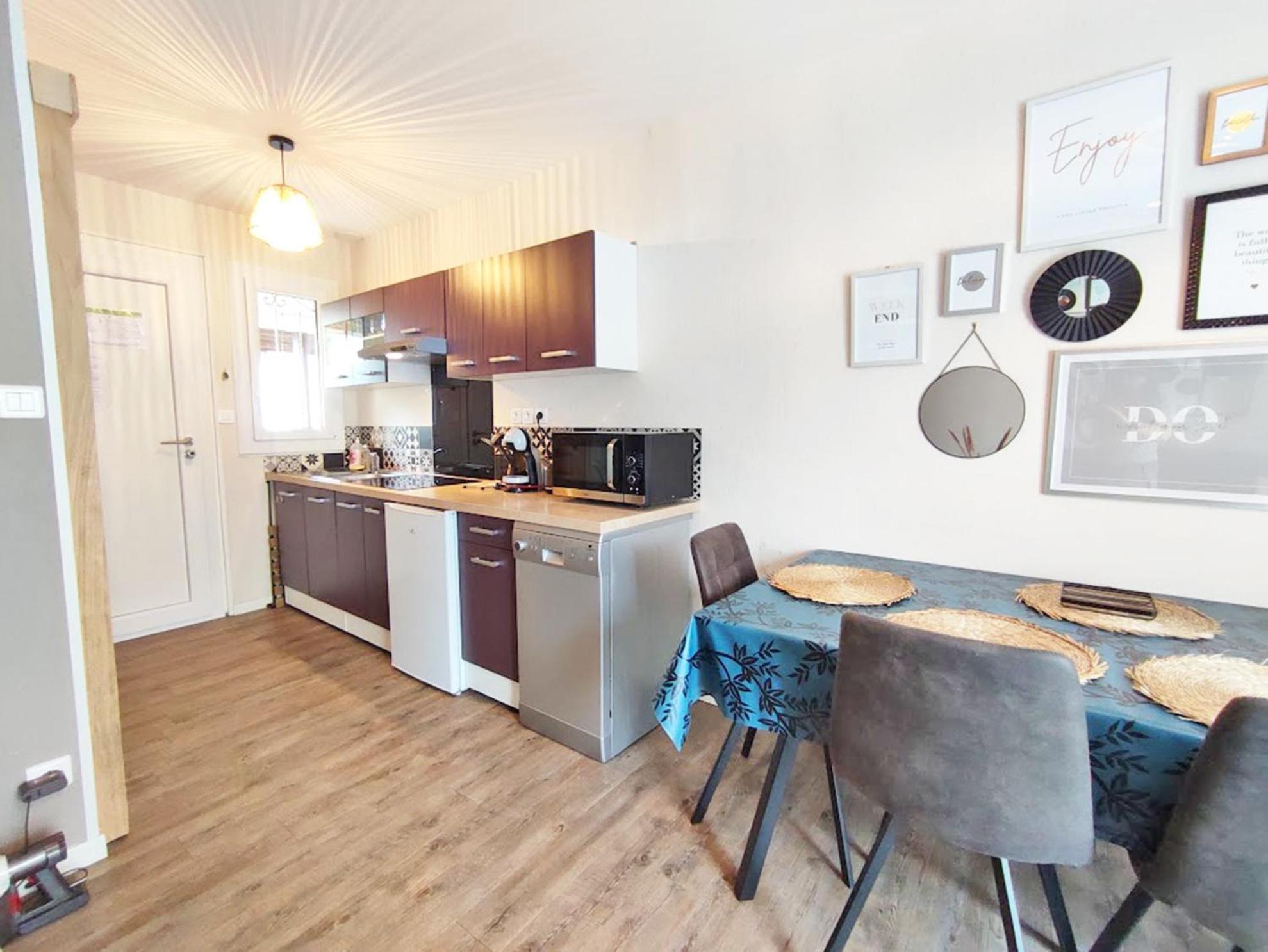 L'Escampette, Duplex T3, Centre Luchon, Wifi, Casier A Skis, 4 Personnes Bagnères-de-Luchon Eksteriør bilde